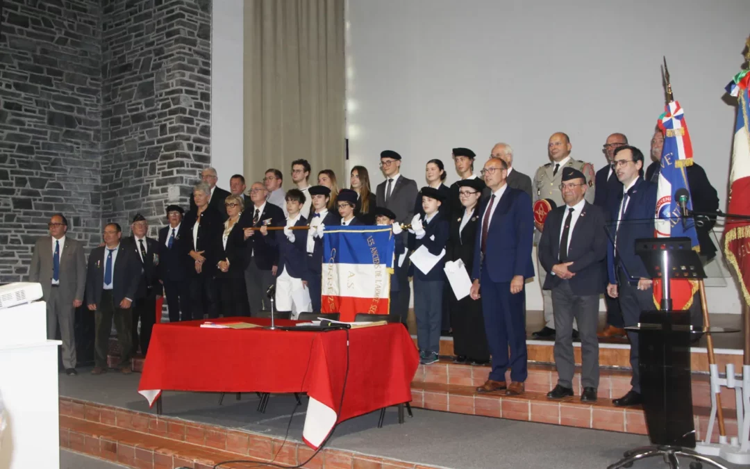 Dépôt de Drapeau à l&rsquo;Ensemble Scolaire Edmond Michelet